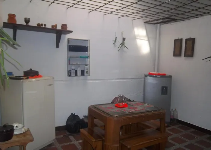 Habita Estudios Laureles